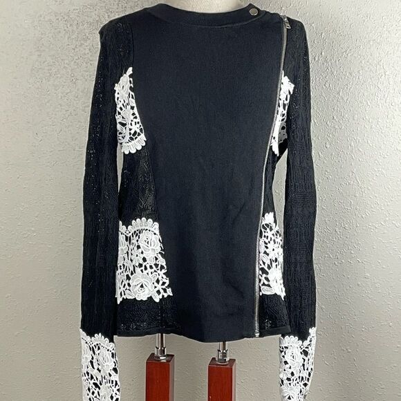 EUC Unbranded (Tag Cut Out) Womens Black and White Zipper Sweater Top Size M - Picture 1 of 7